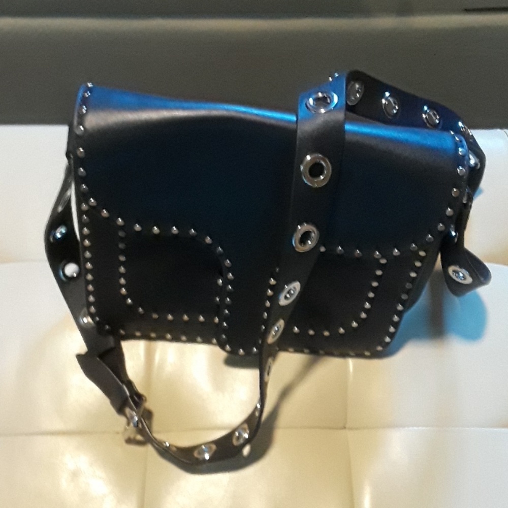 Shoulder bag